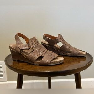 Taos Footwear Brown Wedge Sandals